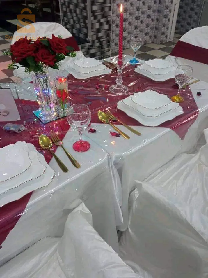 ديكور طاولة