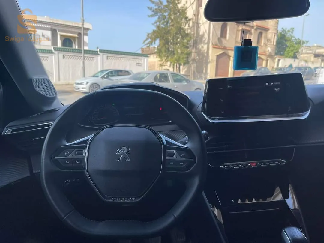 Peugeot 208 Allure 1.6 HDI