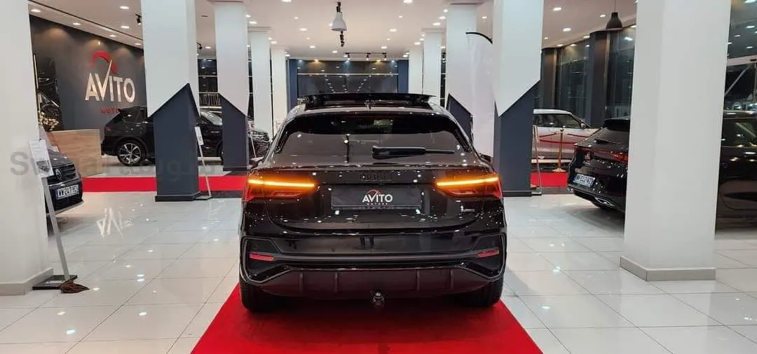 Audi Q3 2022 S Line 18000km full options