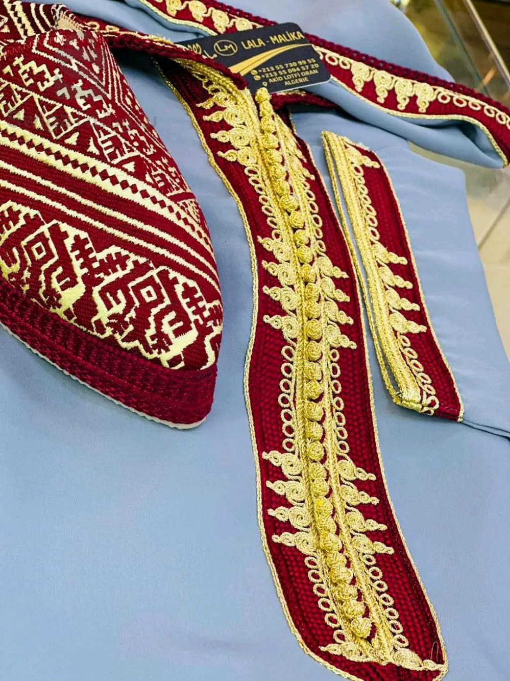 جلابة مصنوعة بلونين