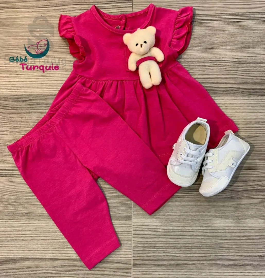 فستان جديد مع حذائه