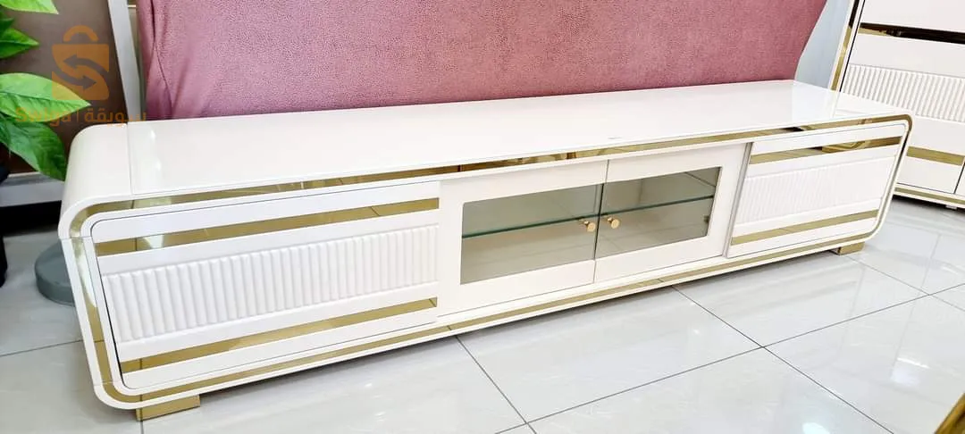 طاولة تلفاز