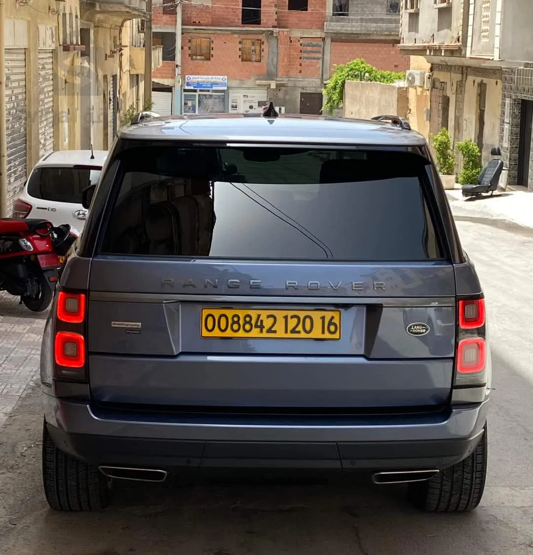Range Rover Vogue p400