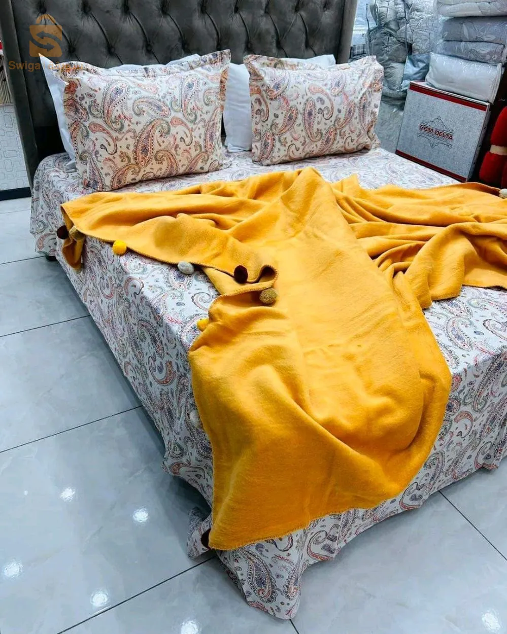 Couvre-lit 4 pièces