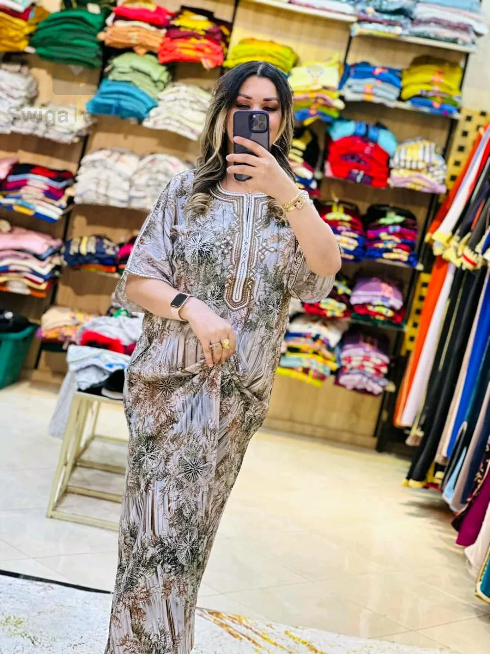 روبة مزركشة