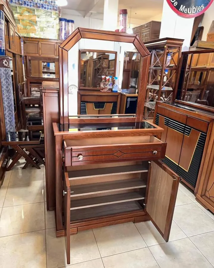 خزانة احذية