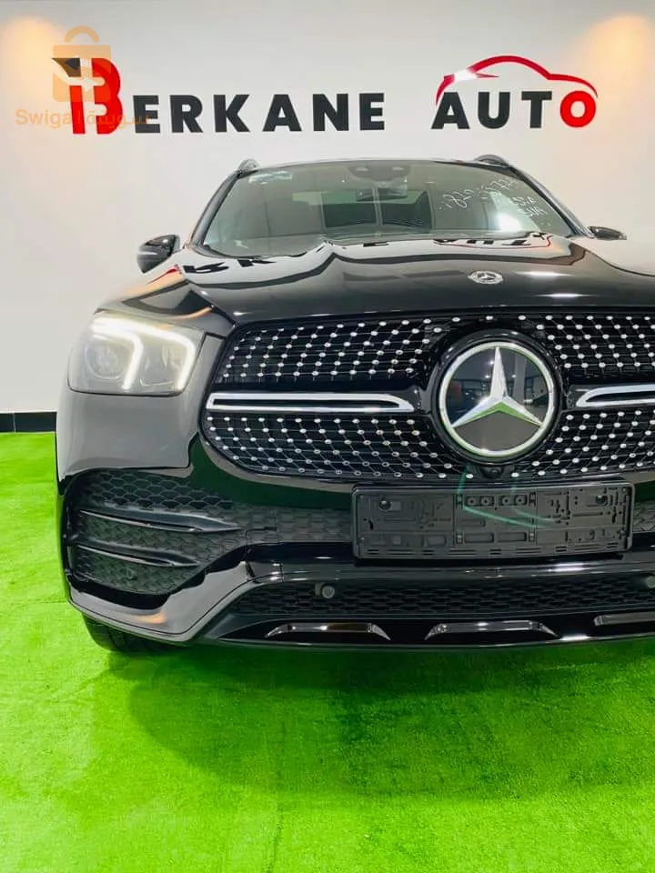 MercedesBenz_GLE300d