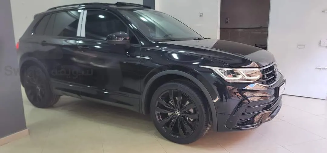 TIGUAN RLINE 2.0 TDI 200CH ,,BLACK BLACK