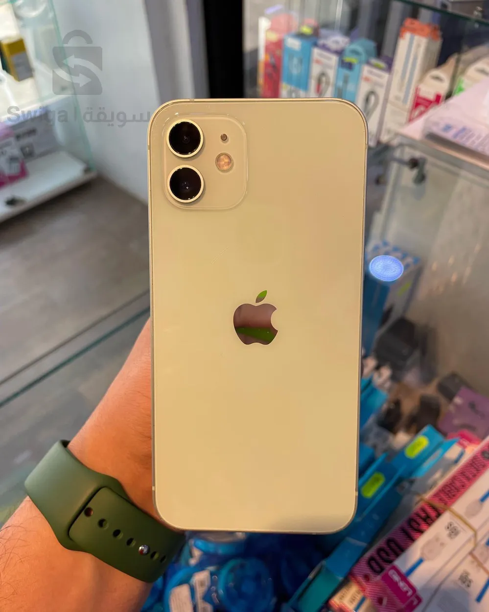 iPhone 12