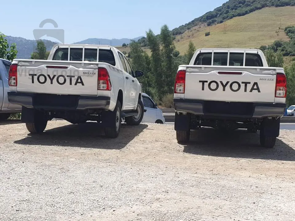 TOYOTA DOUBEL CABINE