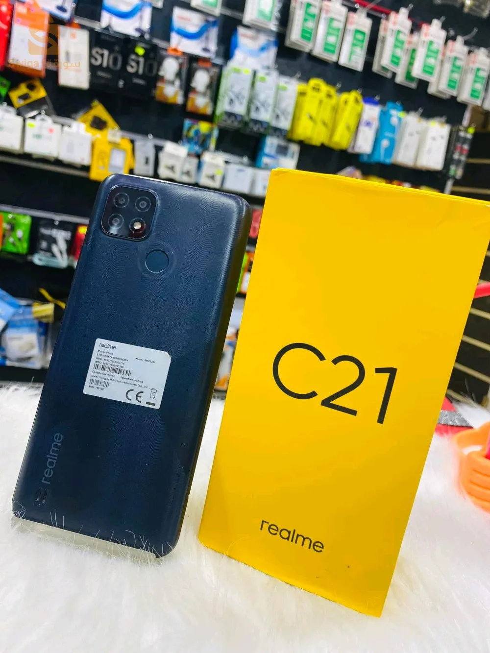 Realme C21