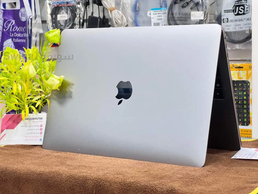 MACBOOK PRO 2017 TOUCHBAR