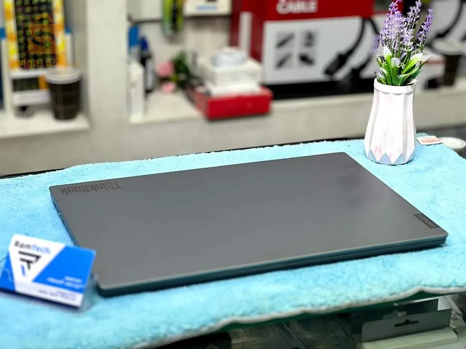 Lenovo ThinkBook 15-IIL