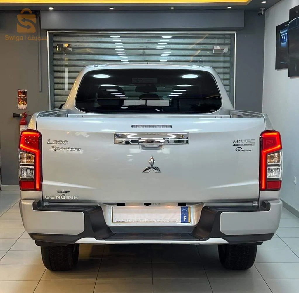 Mitsubishi L200 sportero