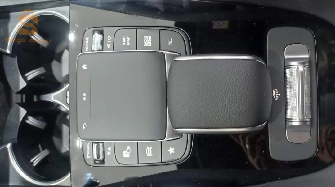 MERCEDES GLE 300 d BLACK ÉDITION