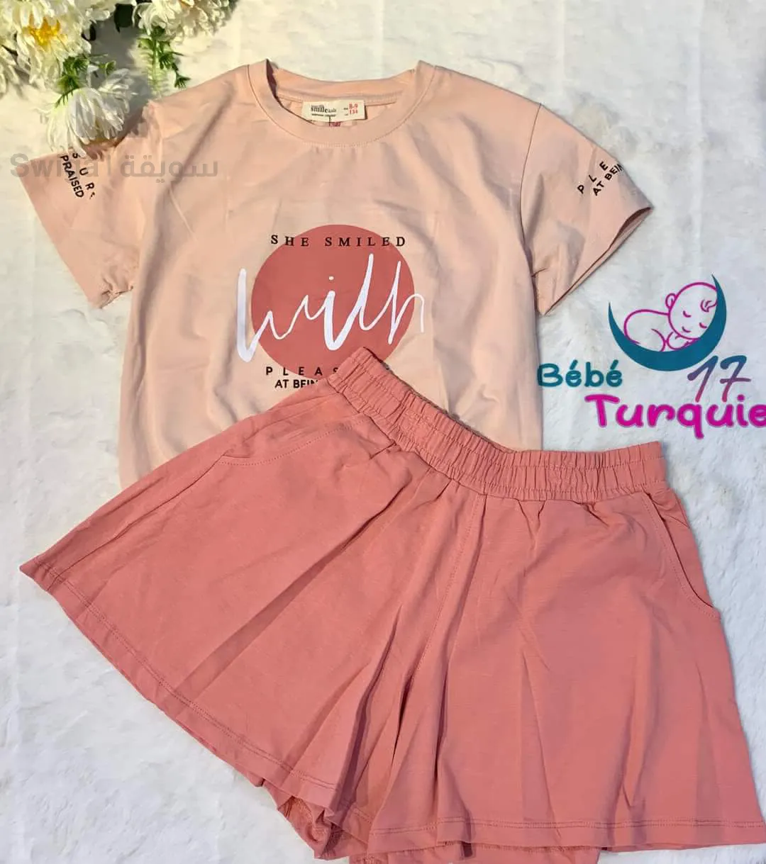 ملابس بنات