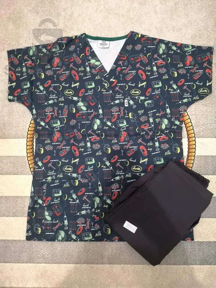 ملابس للعاملين الصحيين