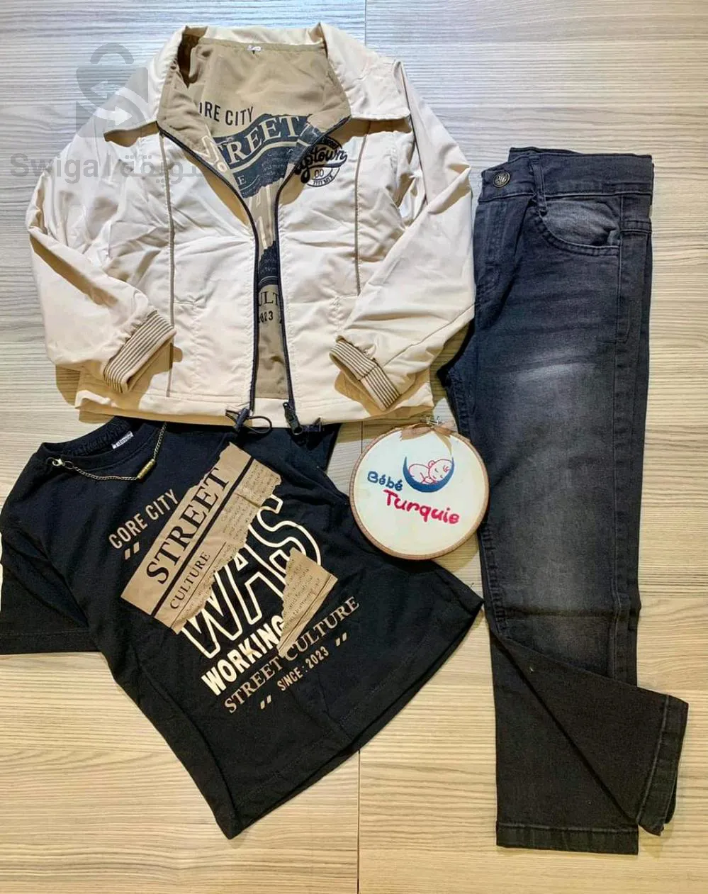 ملابس أطفال