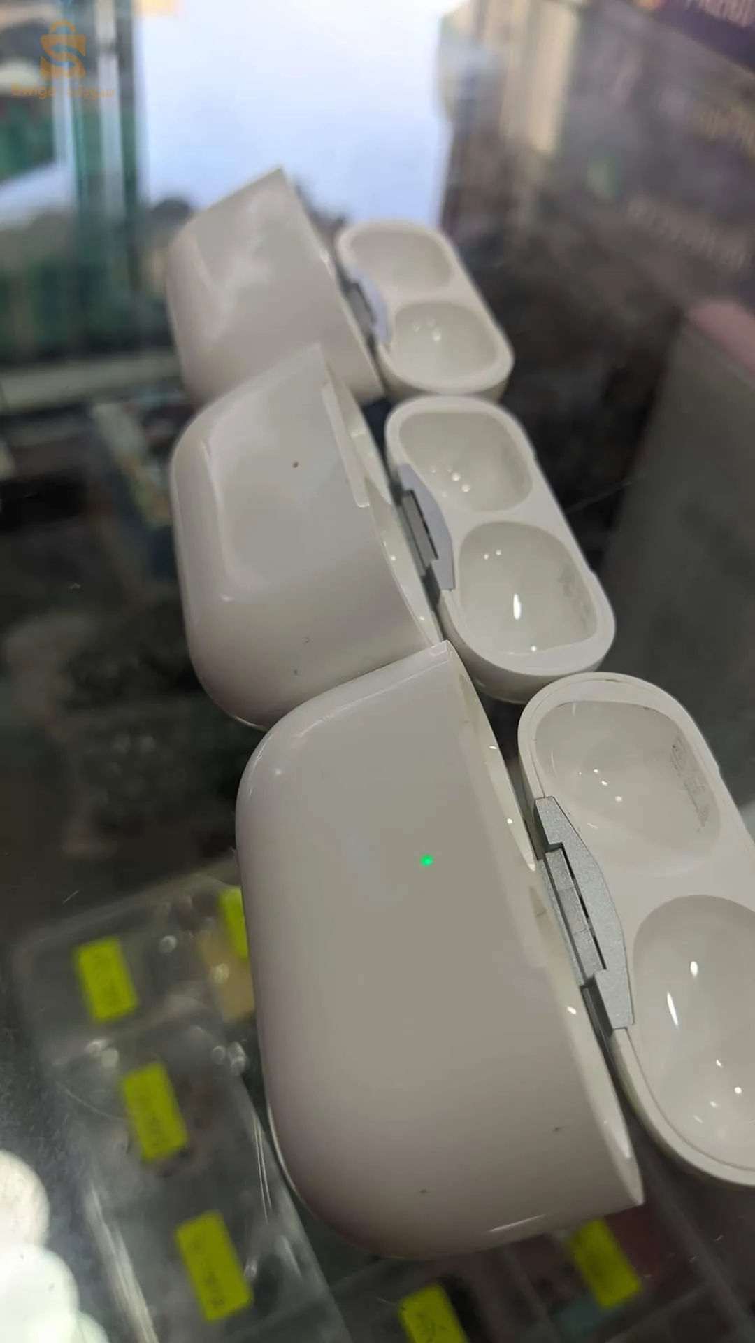 لي يحتاج BOITE تاع AIRPODS PRO و LP40
