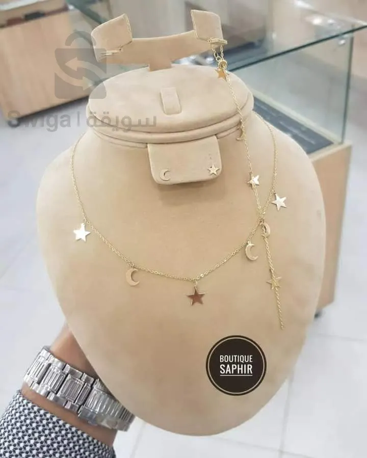 زينة جميلة من ذهب