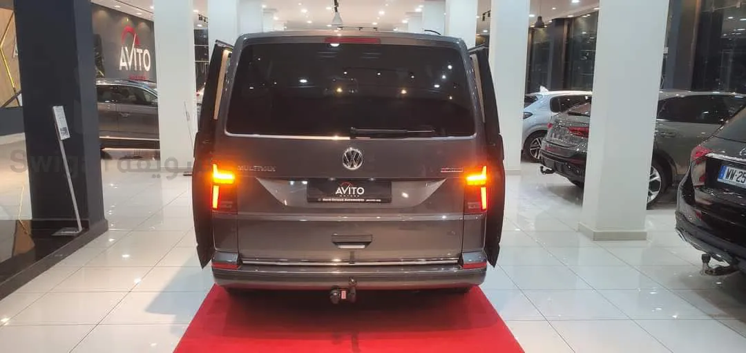 Volkswagen Multivan 2021 Multivan 15000km