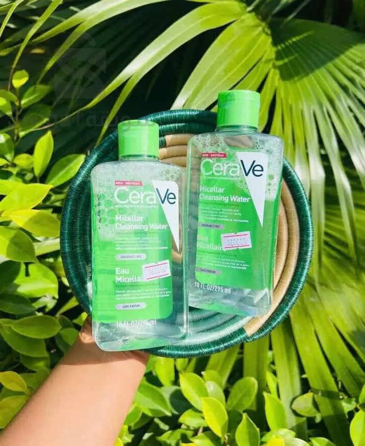 مزيل مكياج سيرافي