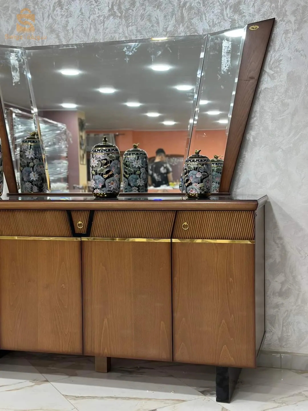 خزانة جانبية