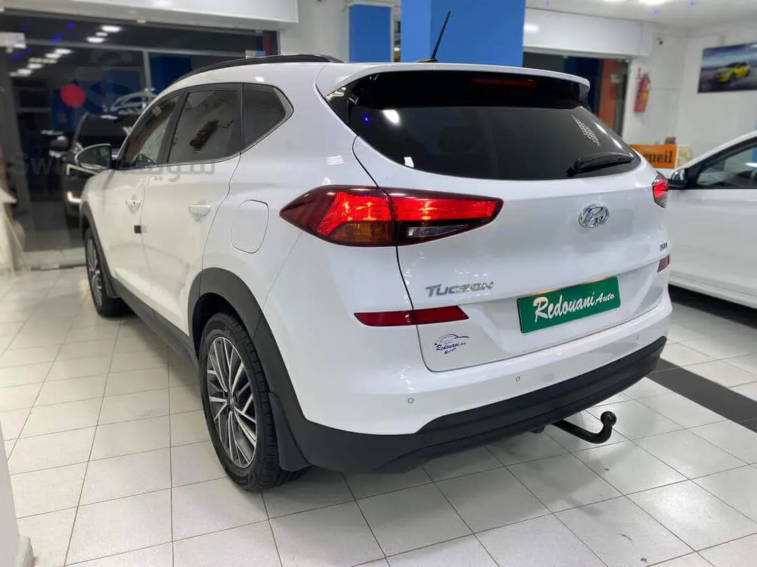HYUNDAI TUCSON :-: 2.0 D