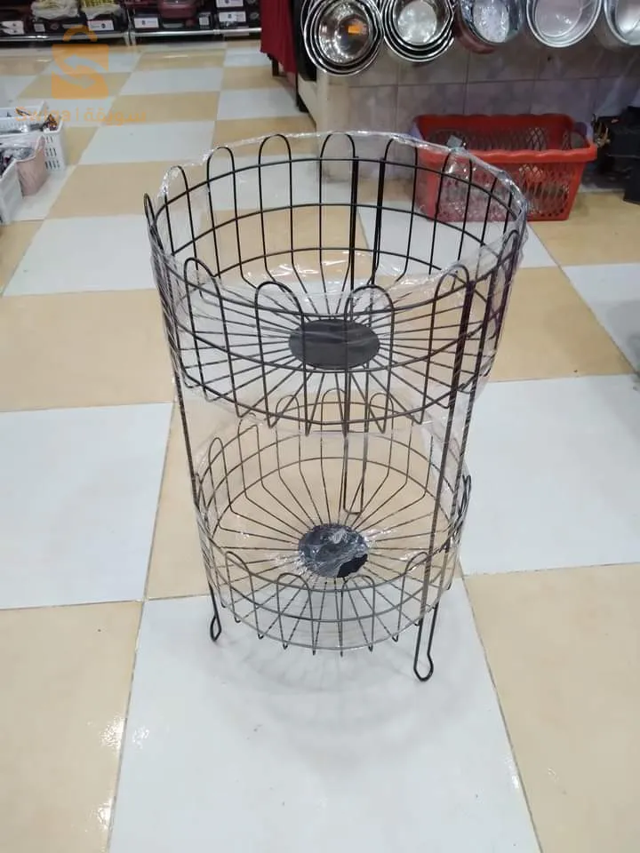 رفوف الخضر والفواكه