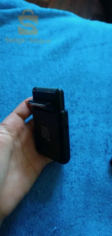 ماكينة حلاقة كهربائية احترافية VGR ماكينة حلاقة محمولة صغيرة شحن USB للرجال V ،