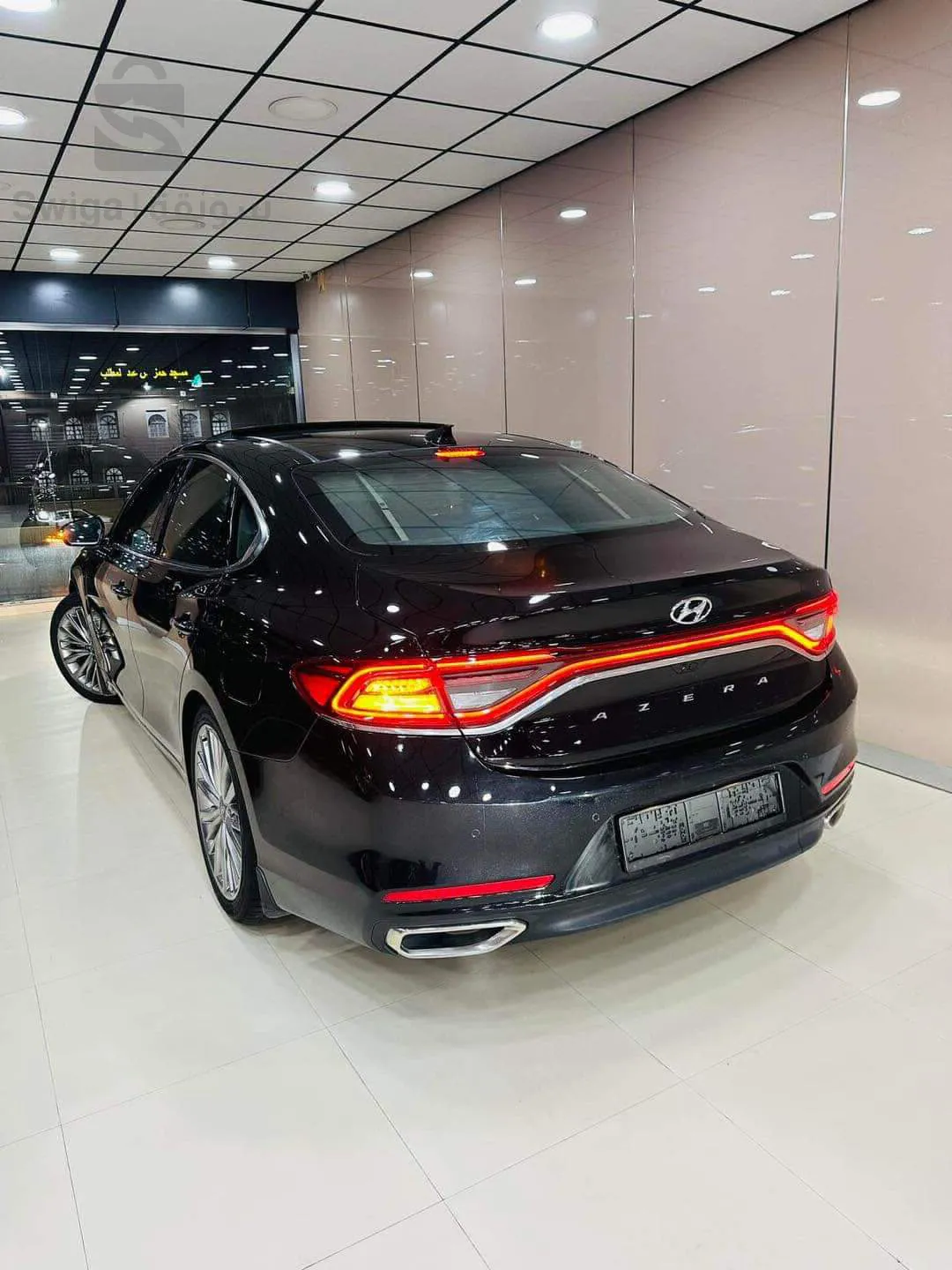 HYUNDAI         AZERA