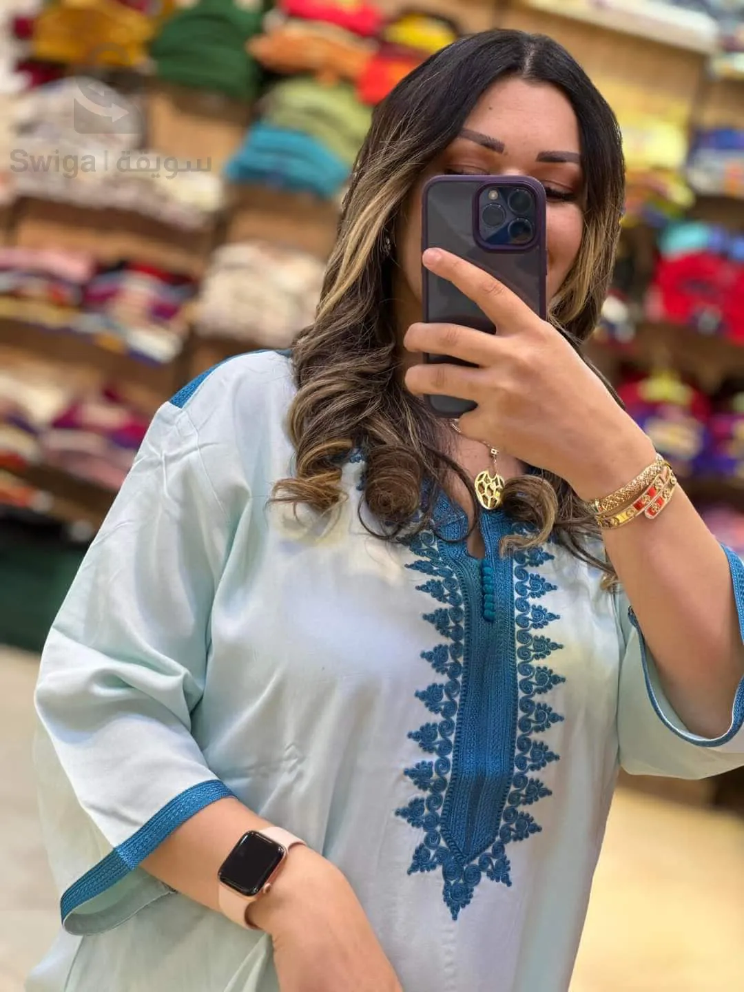 robe monche trois care