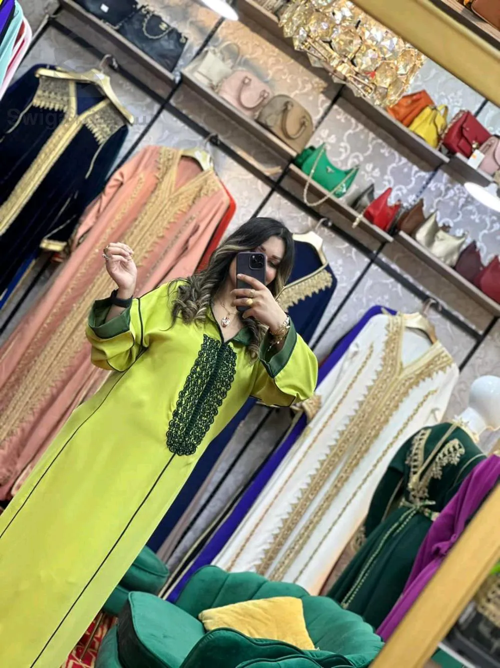 Jellaba avec un dessin léger