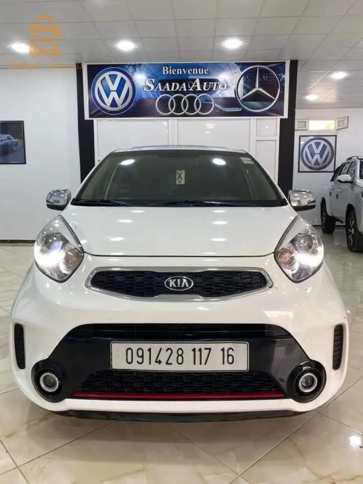 kia picanto 
2017