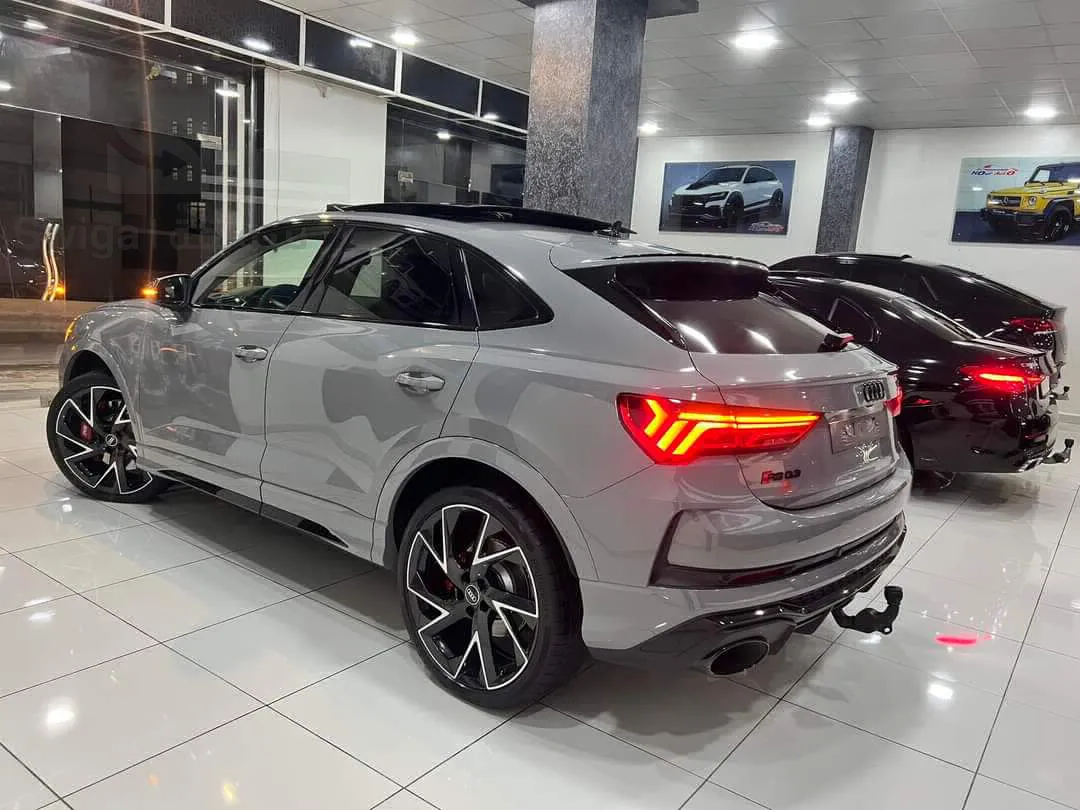 Audi RSQ3 SPORT