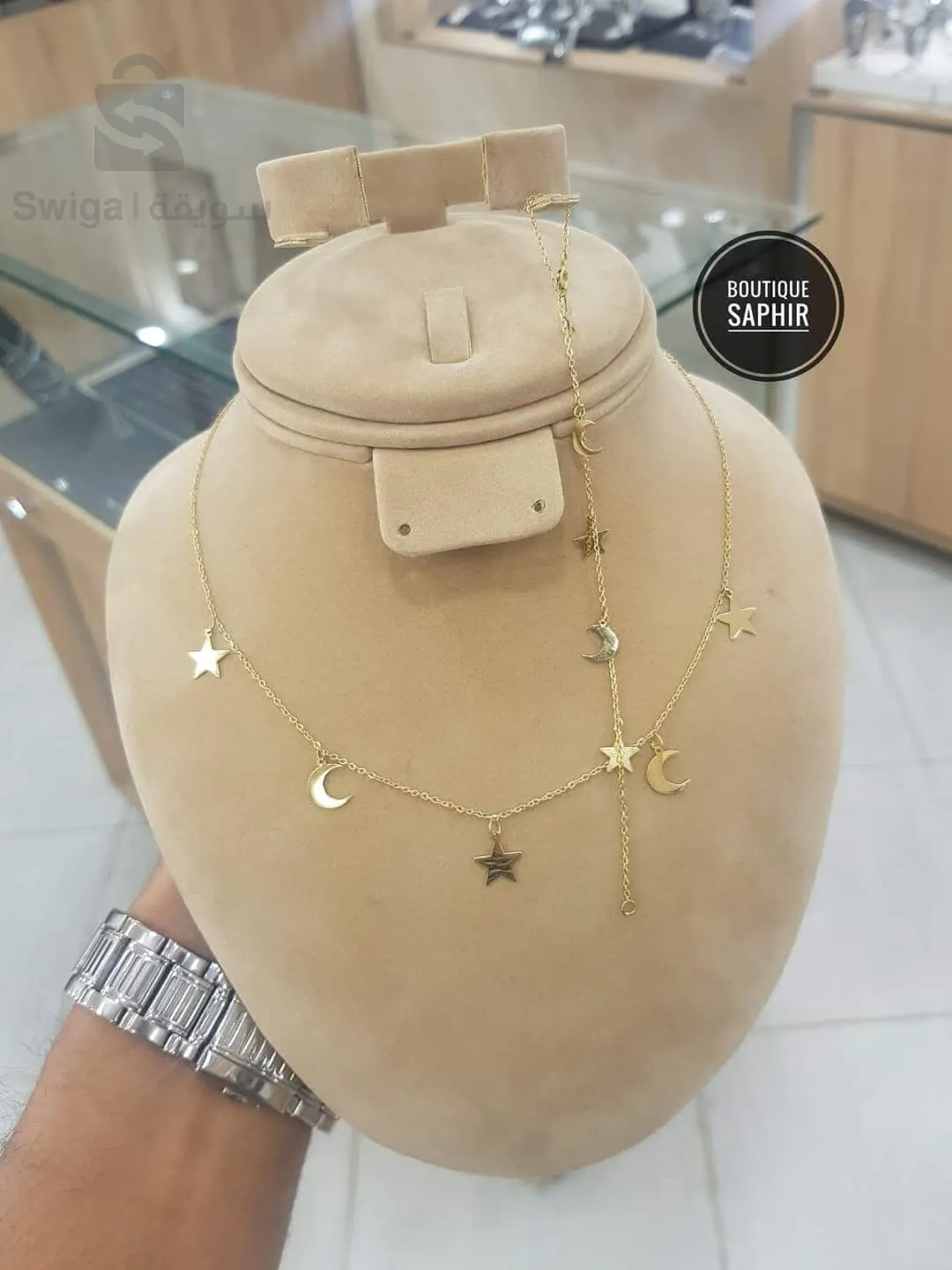قلادة زينة النساء ذهب