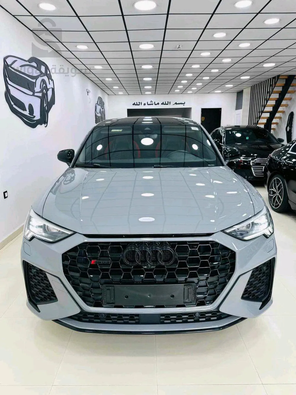 AUDI          RS   Q3
