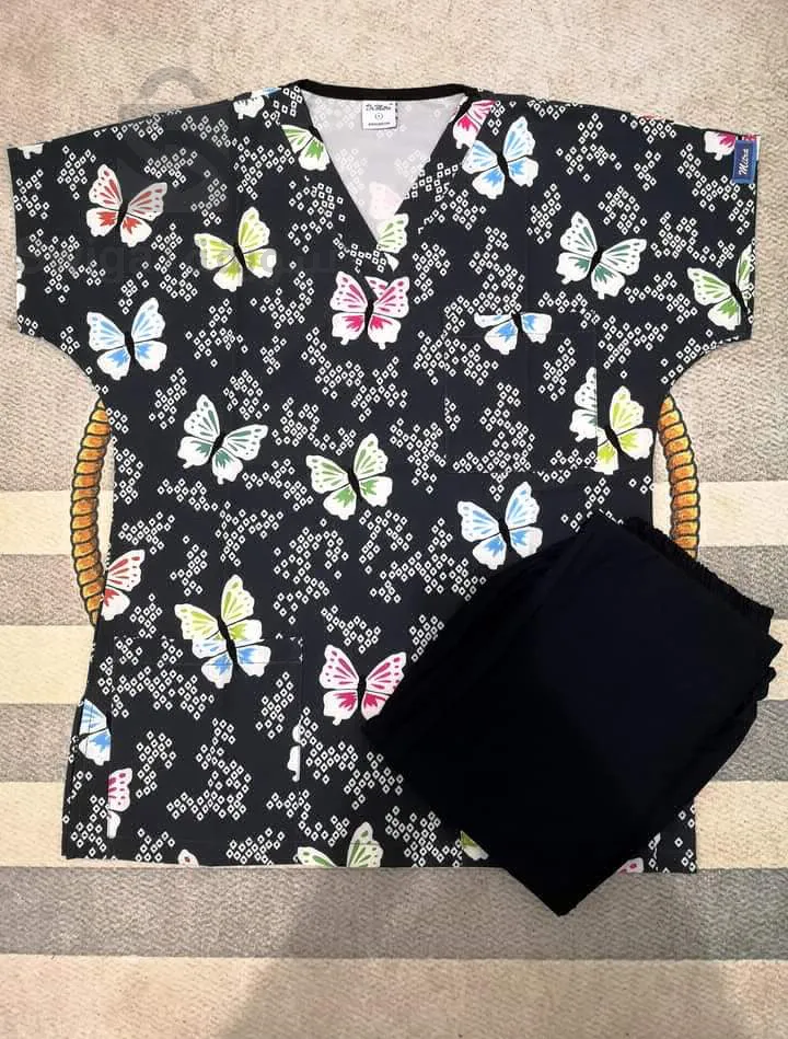 ملابس للعاملين الصحيين