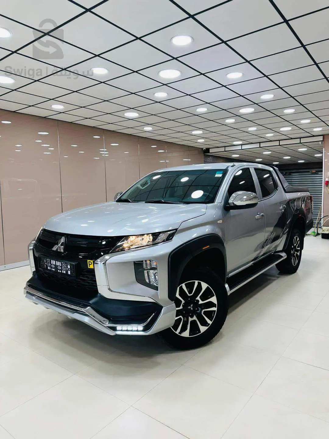 MITSUBISHI         L  200