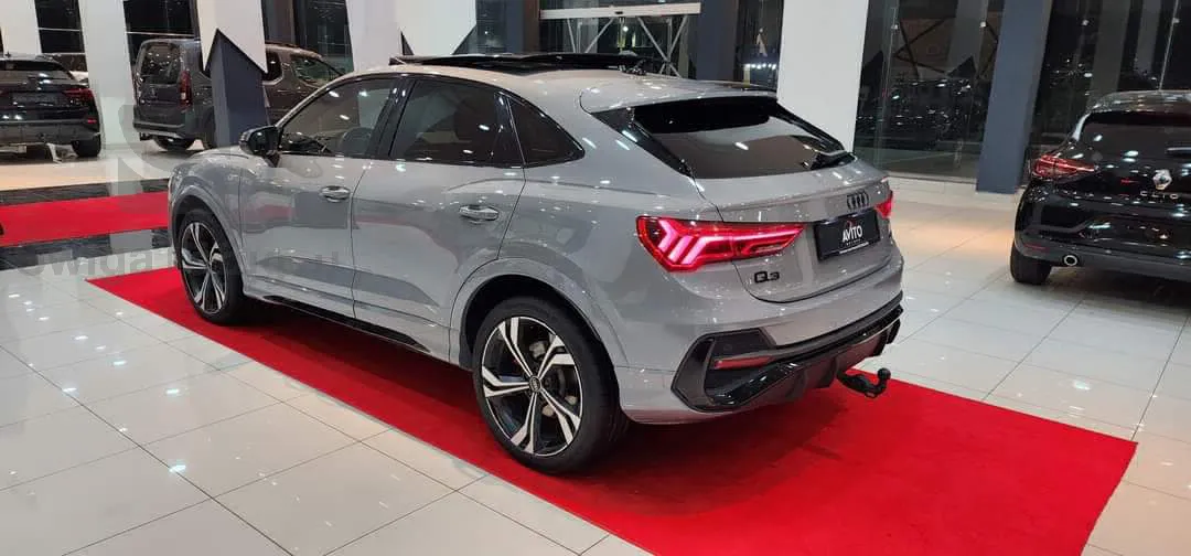 Audi Q3 S Line
