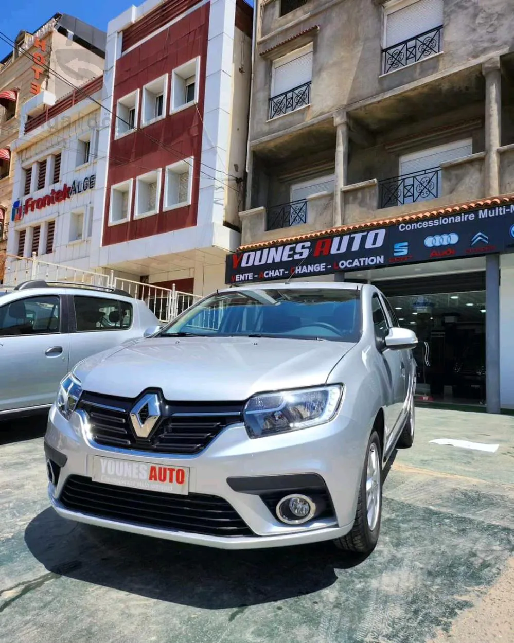 RENAULT symbole 2023