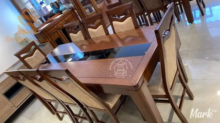 طاولة