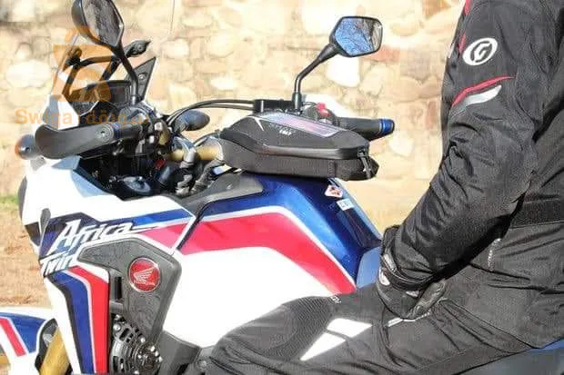 Shad Sacoche Réservoir E-04 Noir