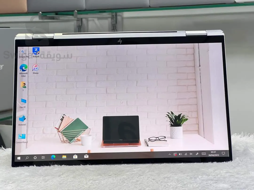 HP ELITEBOOK 1040 G8 -