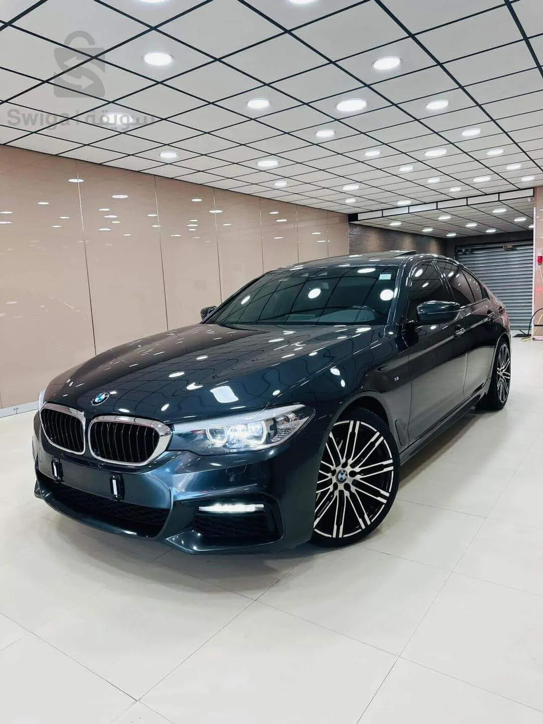 BMW        520d