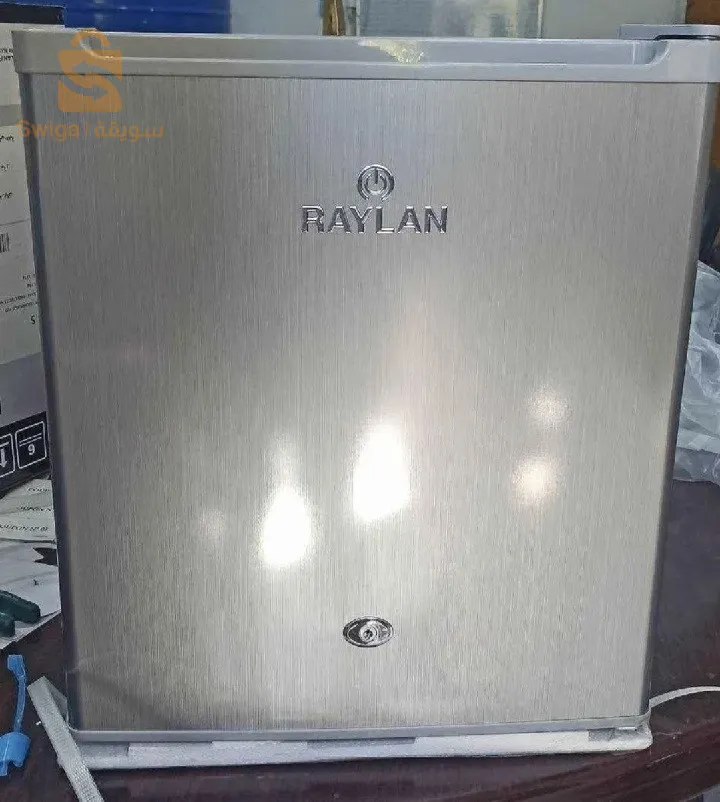 Raylan Black mini bar refrigerator ⚫️