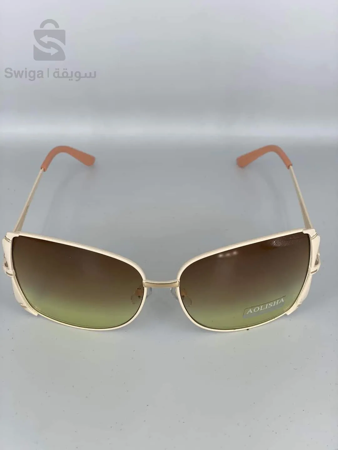 نظارات نسائية