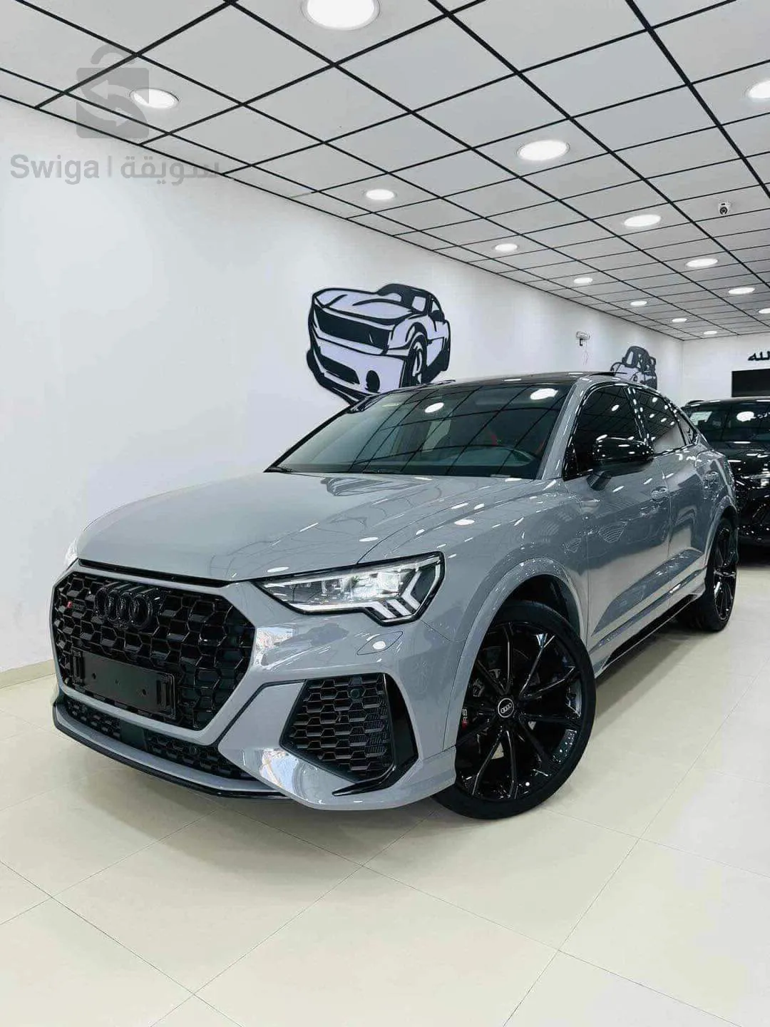 AUDI          RS   Q3