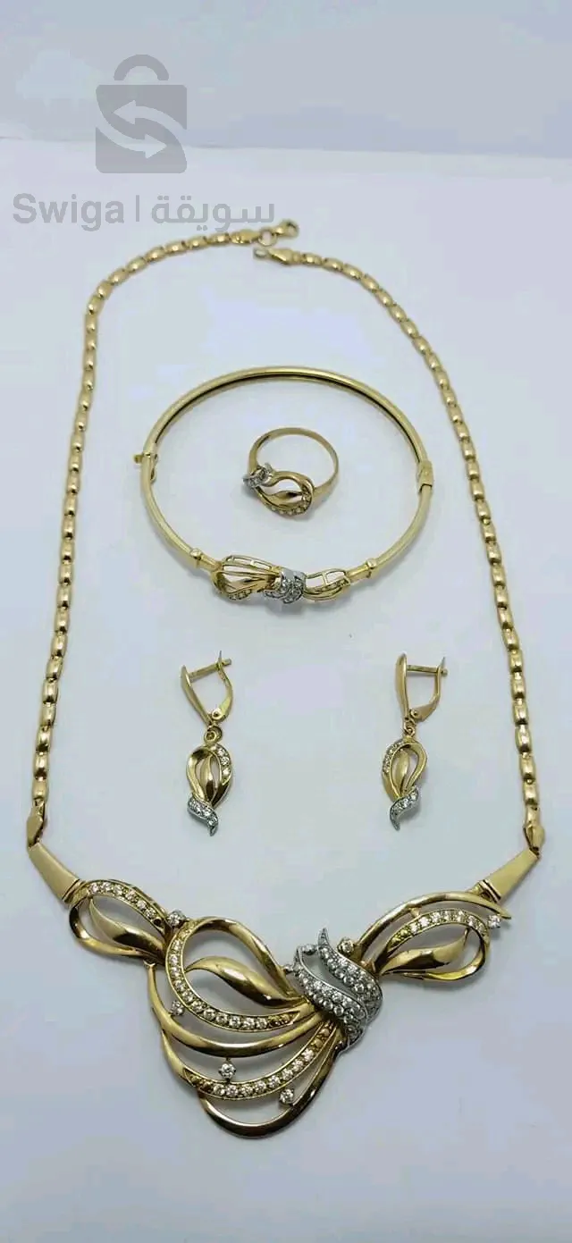 طاقم ذهب