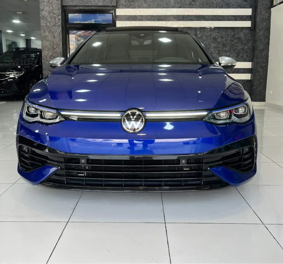 GOLF 8 R 2022.